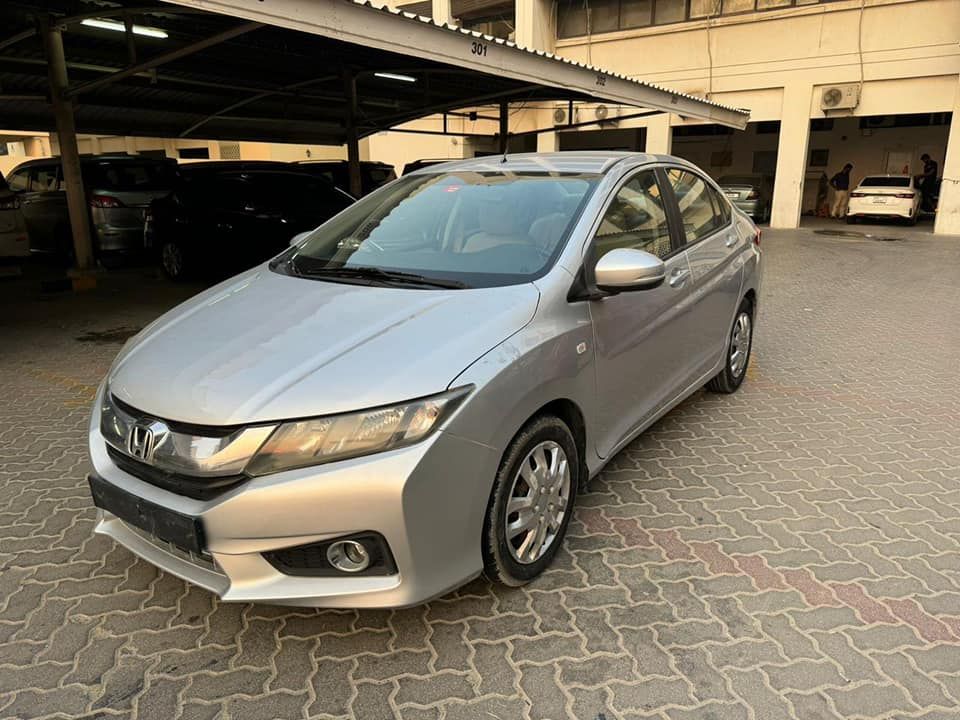 2016 Honda City in dubai