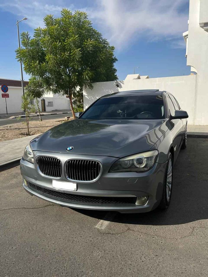 2012 BMW 7-Series in dubai