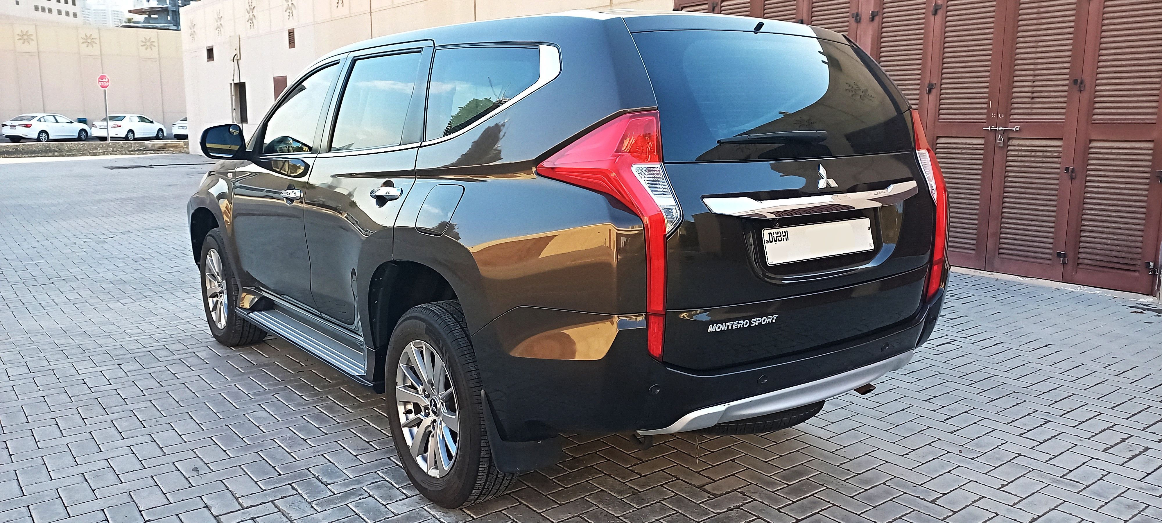 2016 Mitsubishi Montero