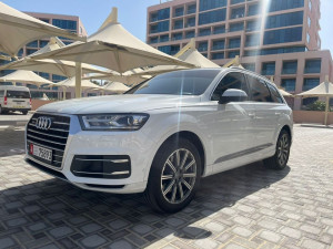 2017 Audi Q7 in dubai