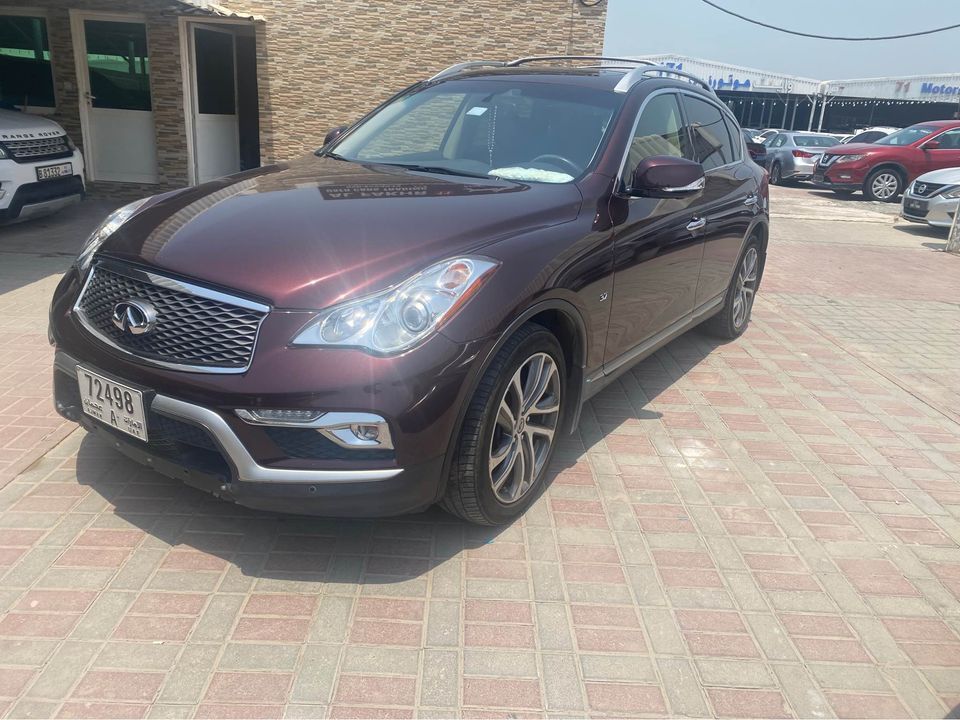 2017 Infiniti QX50 in dubai