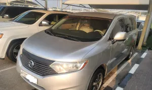 2015 Nissan Quest in dubai