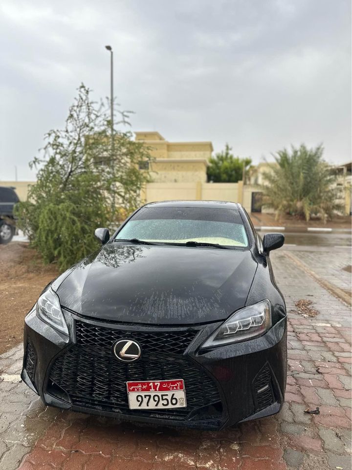 2007 Lexus IS in dubai