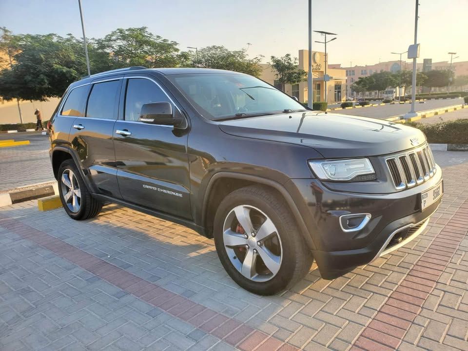 2015 Jeep Grand Cherokee in dubai