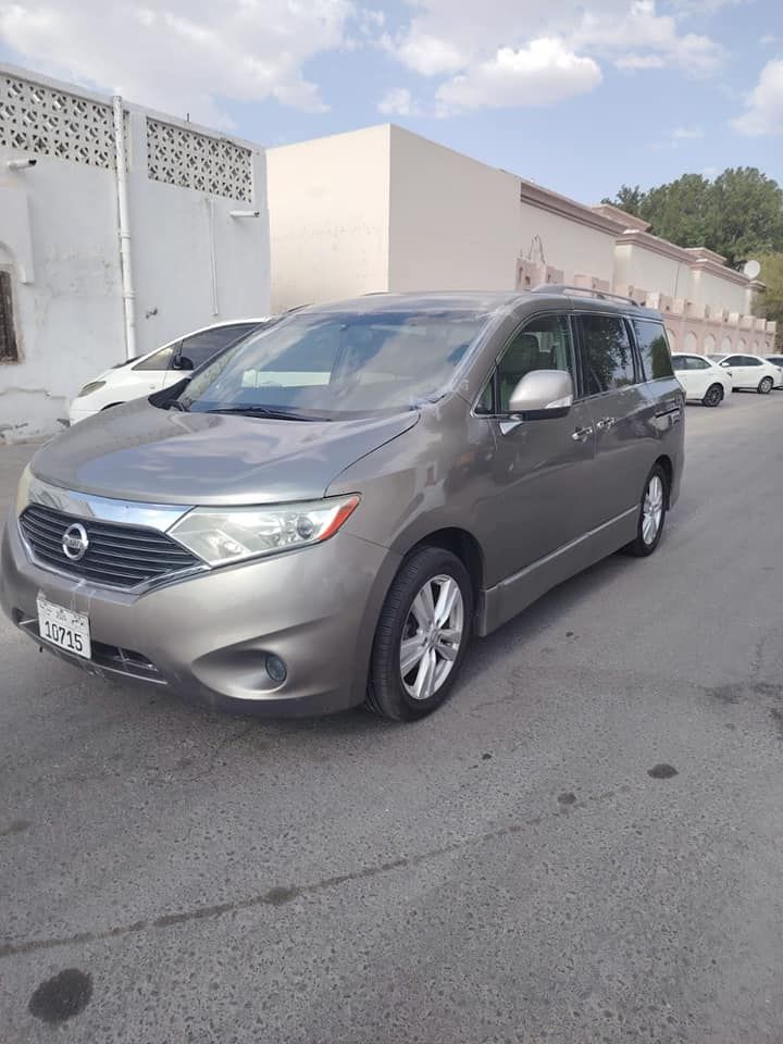 2012 Nissan Quest in dubai