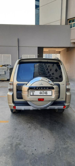 2014 Mitsubishi Pajero