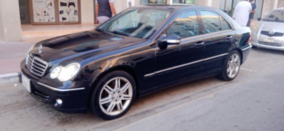 Mercedes c230 2006 Avantgarde Japanese spec clean taitel first owner