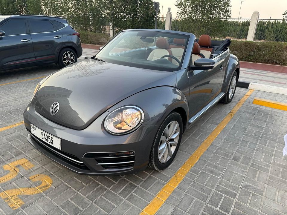 2017 Volkswagen Beetle in dubai