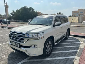 2017 Toyota Land Cruiser in dubai