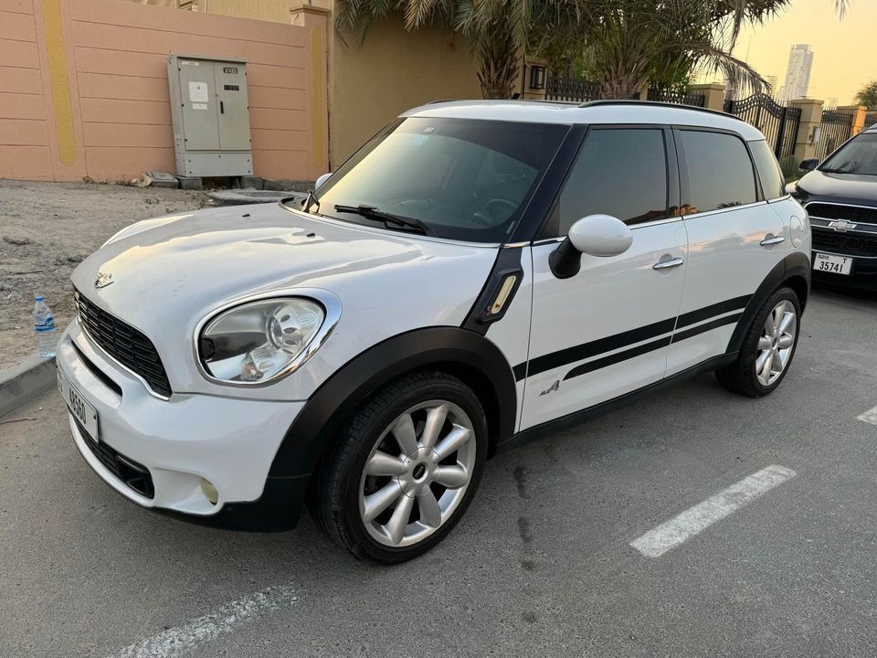 2014 Mini Countryman in dubai