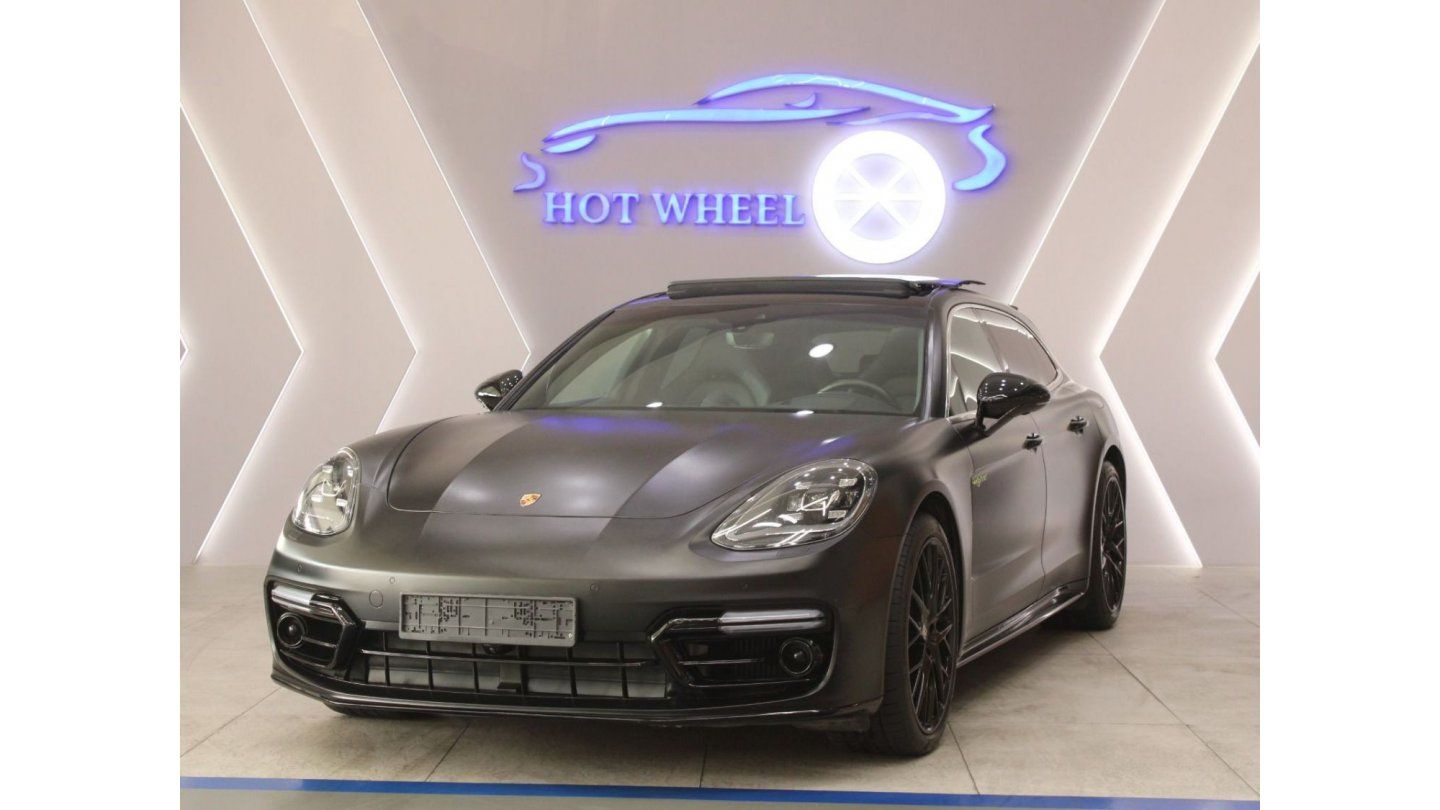 2020 Porsche Panamera GT Turbo S hybrid 