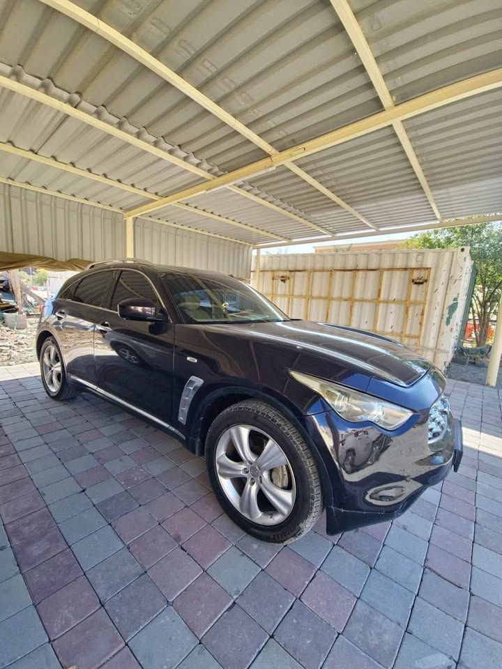 2011 Infiniti FX35 in dubai