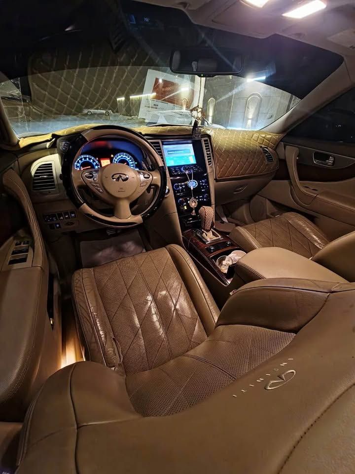 2011 Infiniti FX35