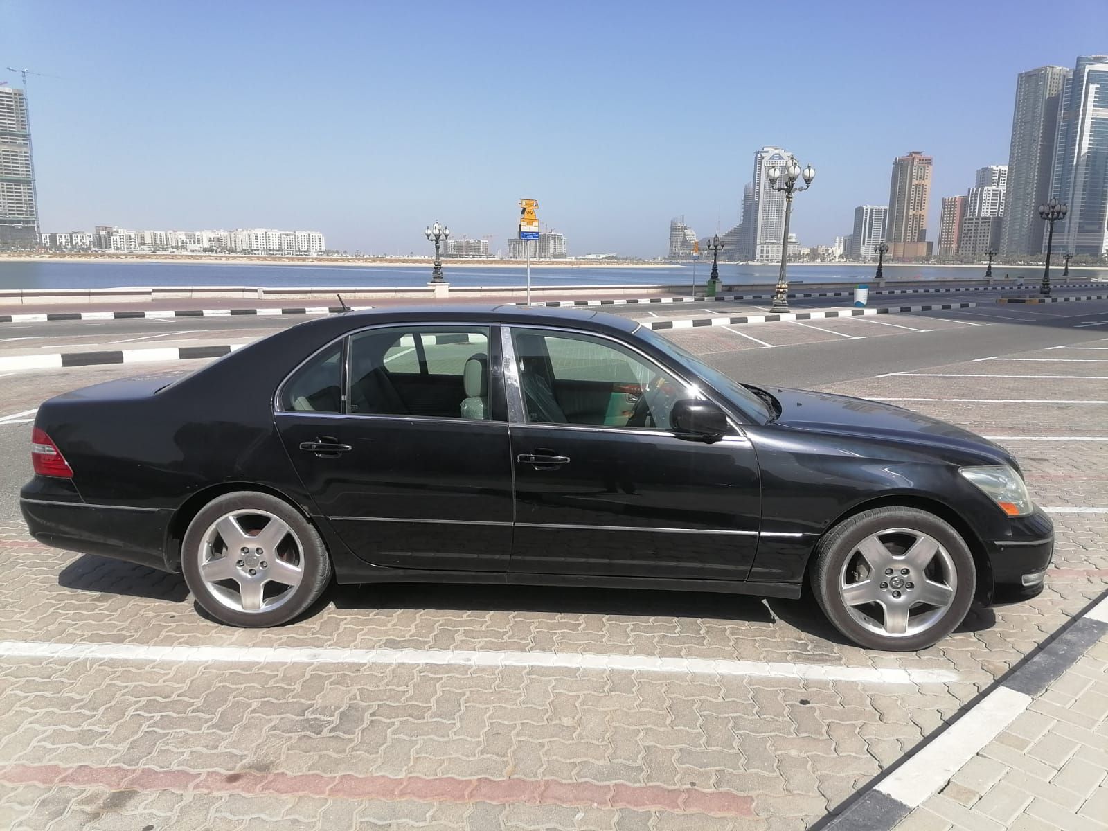 2004 Lexus LS 430