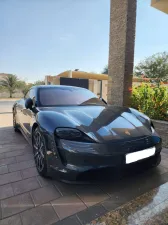 2021 Porsche Taycan in dubai