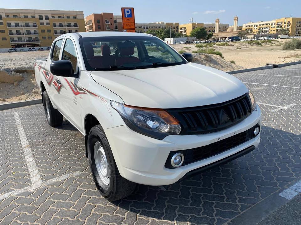 2017 Mitsubishi L200 in dubai