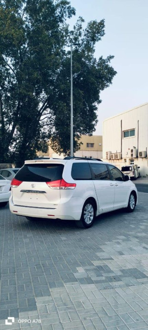 2011 Toyota Sienna