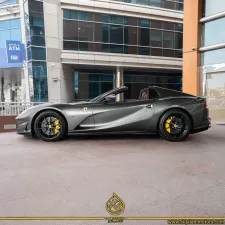 2023 Ferrari 812 Superfast