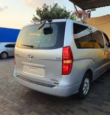 2011 Hyundai H1