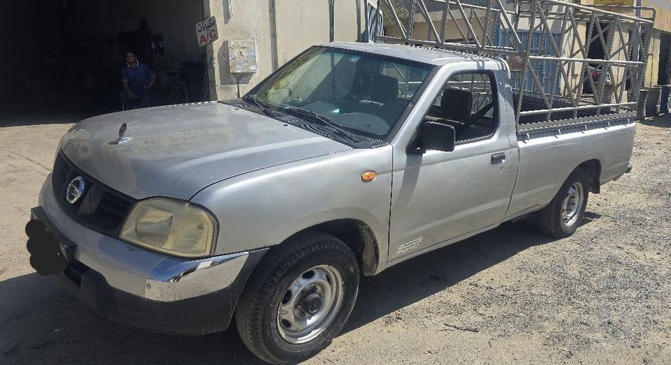 2007 Nissan Pickup in dubai