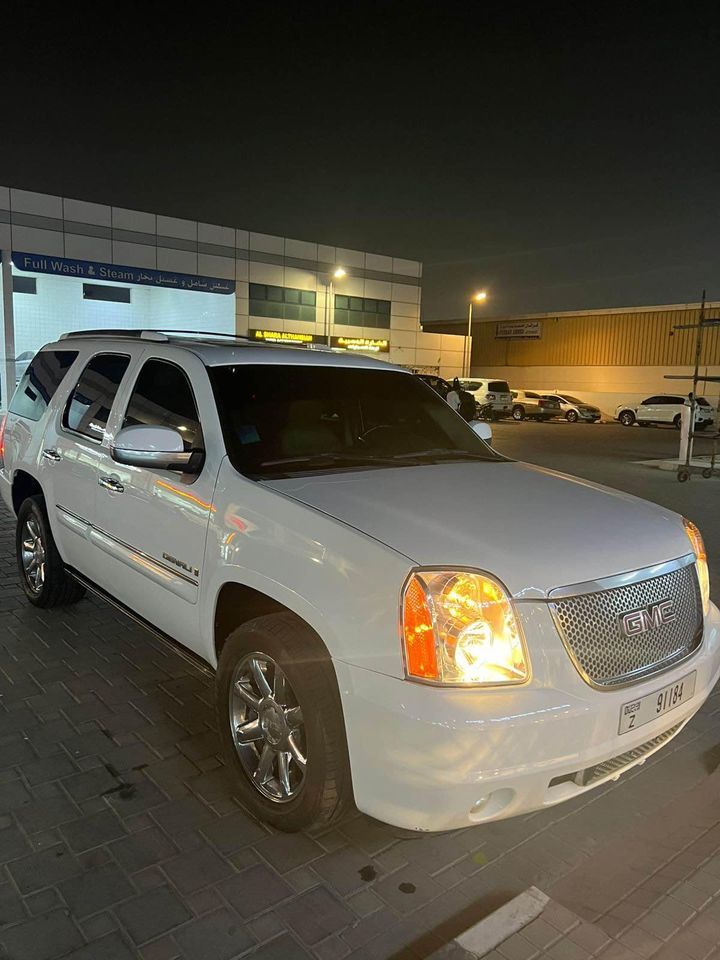 2008 GMC Yukon in dubai