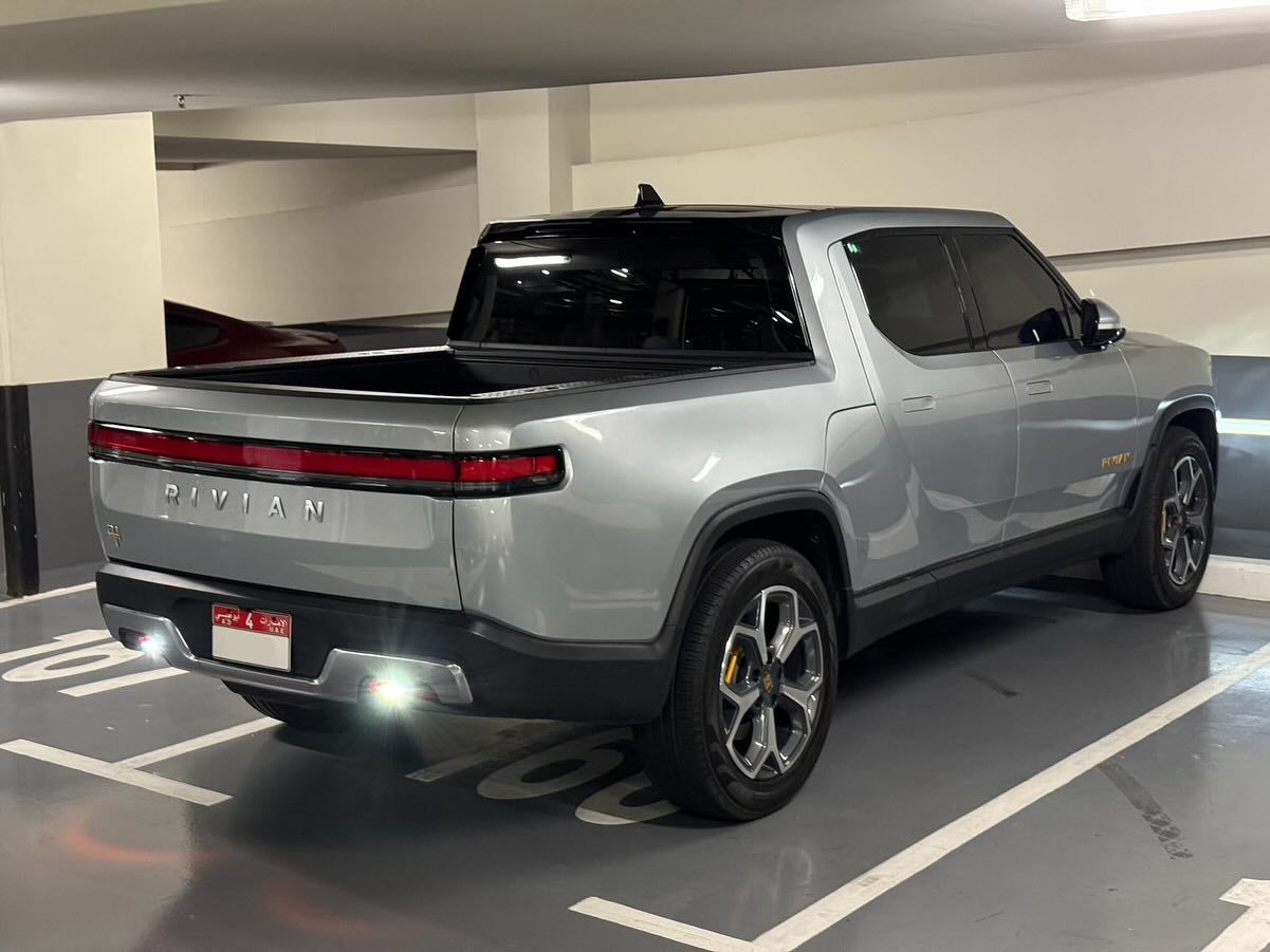 2022 Rivian Rt1 in dubai