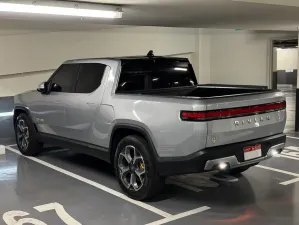 2022 Rivian Rt1