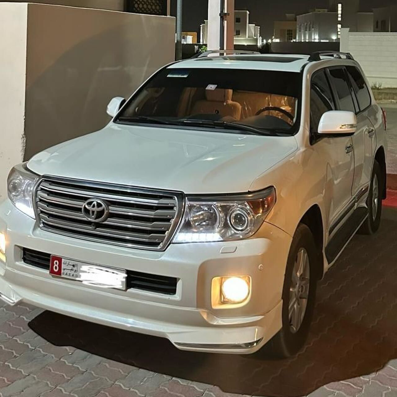 2012 Toyota Land Cruiser in dubai