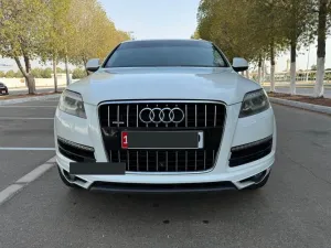 2013 Audi Q7 in dubai