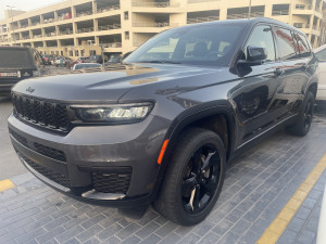 Jeep grand Cherokee 2023 v6 Clean title