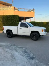 2012 GMC Sierra in dubai