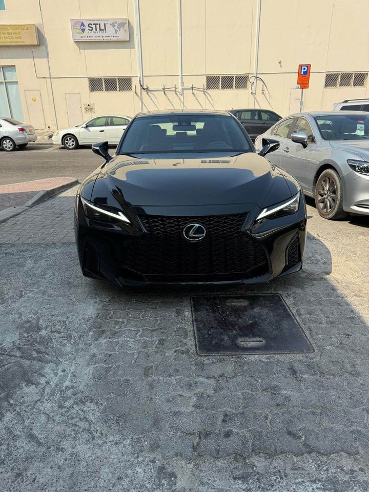 2023 Lexus IS