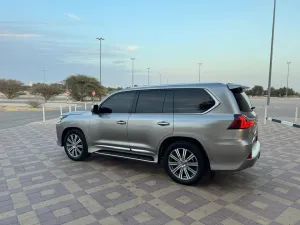 2017 Lexus LX 570