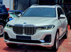 2019 BMW X7 in dubai