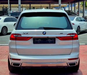 2019 BMW X7