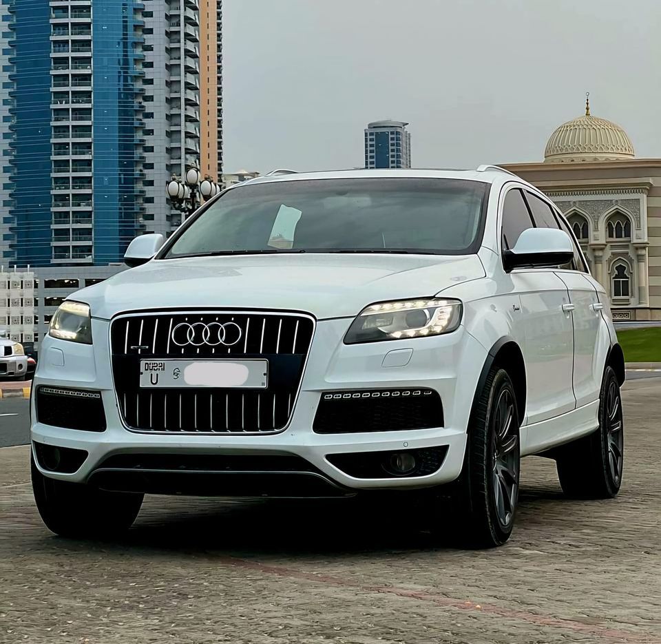 URGENT SALE - Audi Q7 S-Line Supercharged - 2013 - GCC