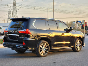 2020 Lexus LX 570