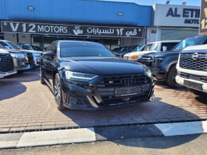 2021 Audi S8 in dubai