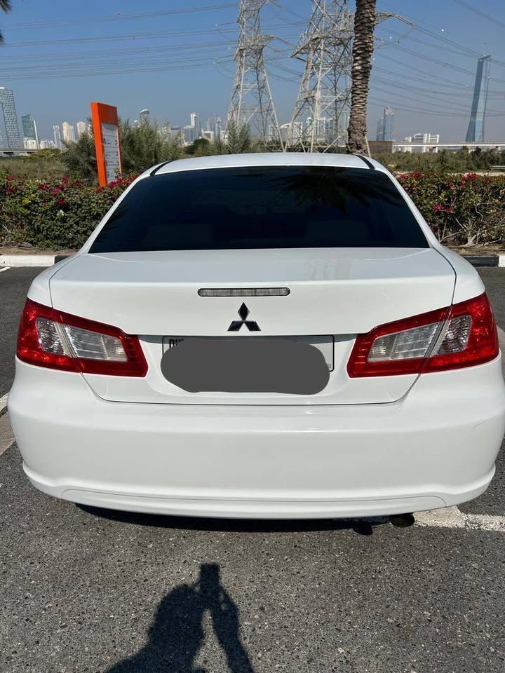 2012 Mitsubishi Galant