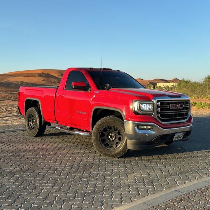 2016 GMC Sierra in dubai