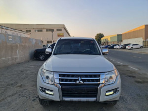 2016 Mitsubishi Pajero