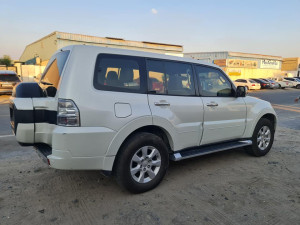 2016 Mitsubishi Pajero