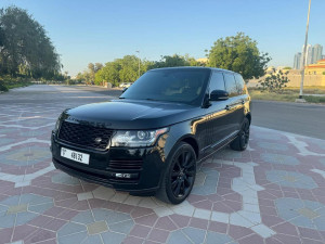 2015 Land Rover Range Rover in dubai