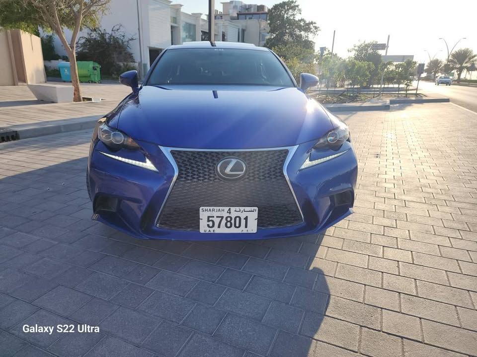 2016 Lexus IS in dubai