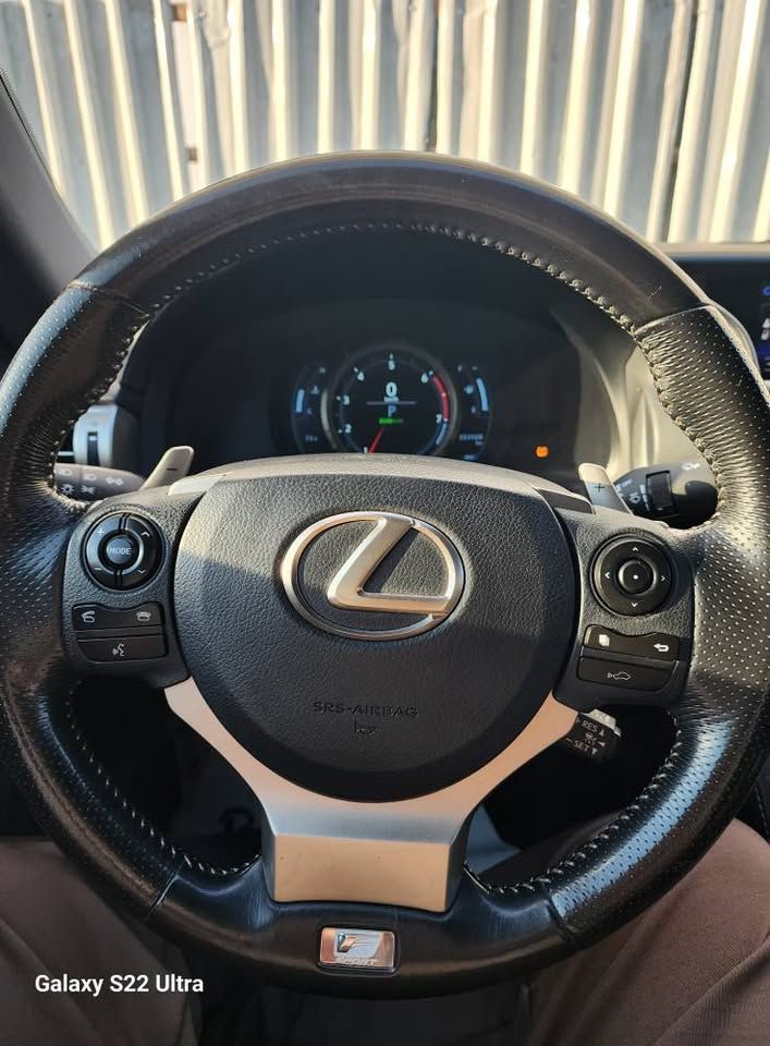 2016 Lexus IS