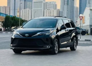 2023 Toyota Sienna in dubai