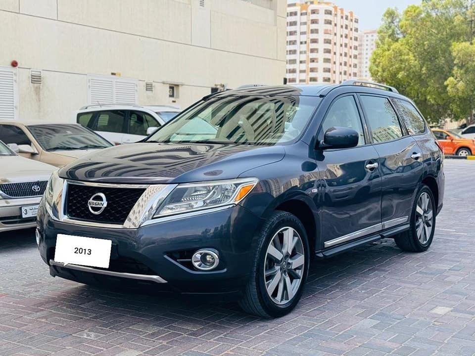 Nissan Pathfinder..Model 2013.. Gcc