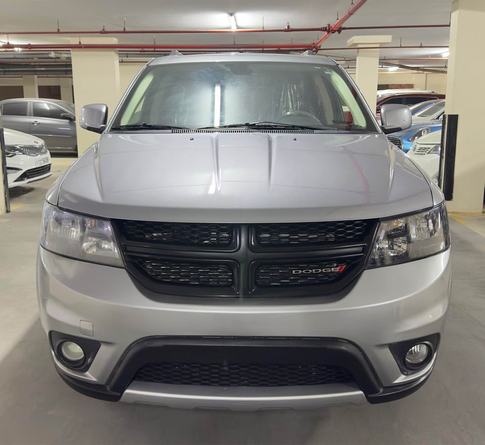 2019 Dodge Journey in dubai