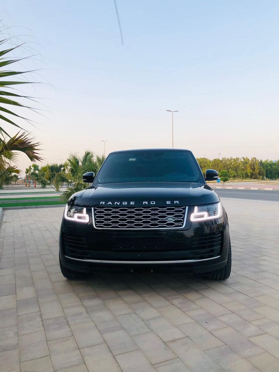 2018 Land Rover Range Rover in dubai