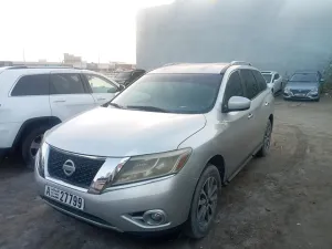 2014 Nissan Pathfinder in dubai